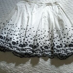 GNW Pleated Floral Embroidery Skater Skirt Swiss Dot Black and White Lined Sz 12